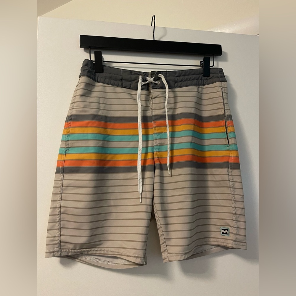 Billabong men’s board shorts